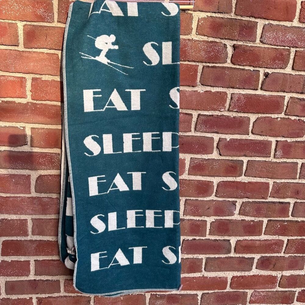 David Fussenegger Alpine Chalet “Sleep Ski Eat” Throw Blanket Green Austria 55x7